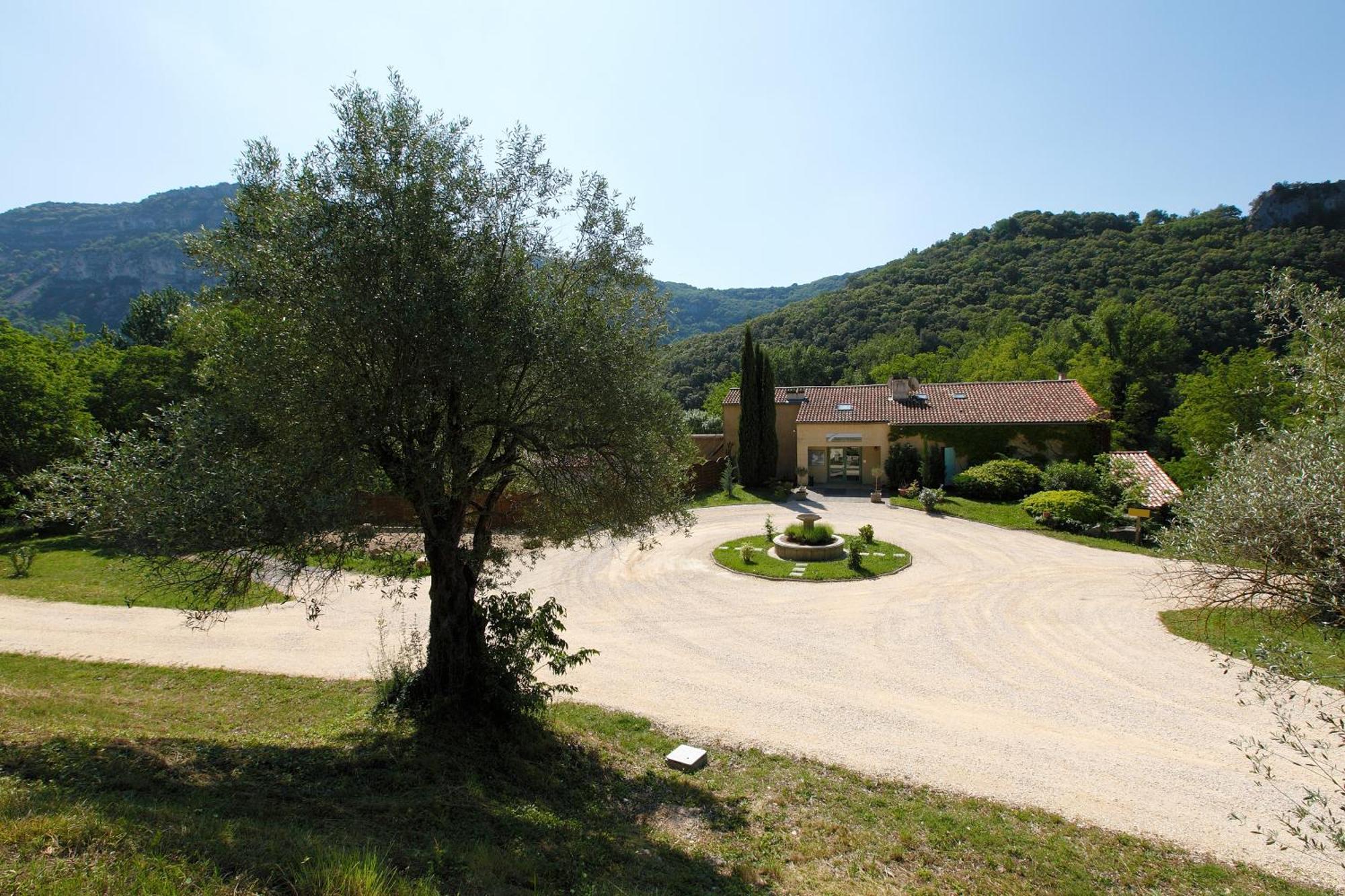 Vacanceole - Le Domaine De Chames - Pont D'Arc Vallon-Pont-dʼArc Zewnętrze zdjęcie