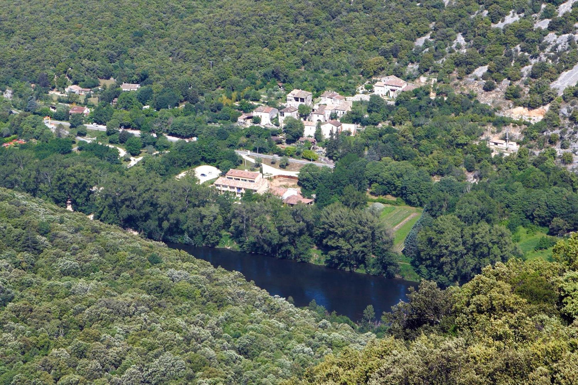 Vacanceole - Le Domaine De Chames - Pont D'Arc Vallon-Pont-dʼArc Zewnętrze zdjęcie